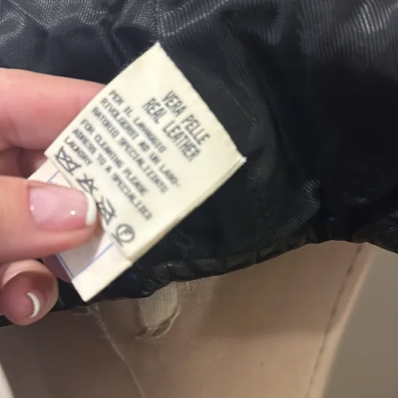 Moschino Black Oopsi Leather Vest - Picture 11 of 13